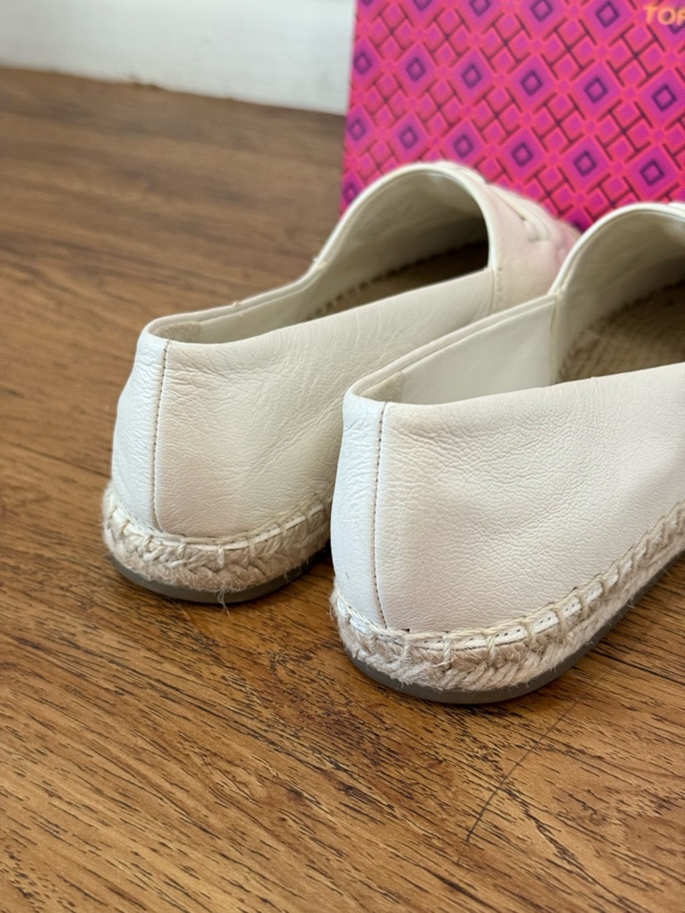 NWOT Tory Burch Espadrille Flats 6.5 White Leather Slip On Loafers - Picture 4 of 7